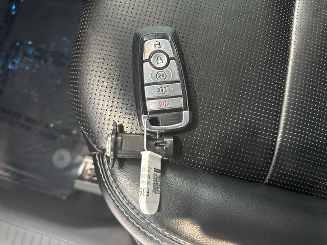 Certified 2024 Ford Escape Platinum AWD/4WD image 32