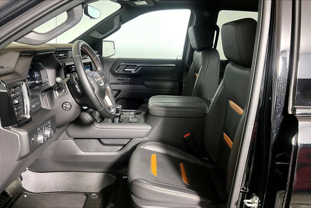 Used 2025 GMC Sierra 1500 AT4 w/ AT4 Premium Package AWD/4WD image 20