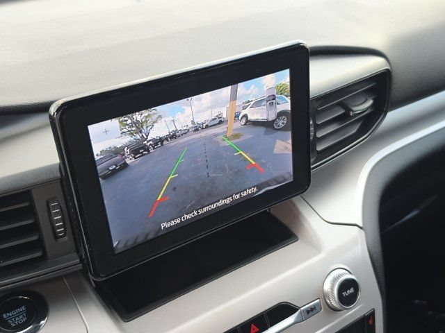 Certified 2023 Ford Explorer XLT RWD image 28