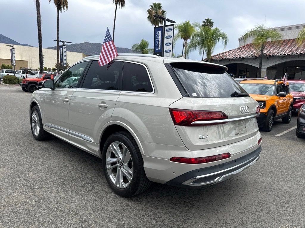 Used 2021 Audi Q7 2.0T Premium Plus w/ Premium Plus Package AWD/4WD image 8