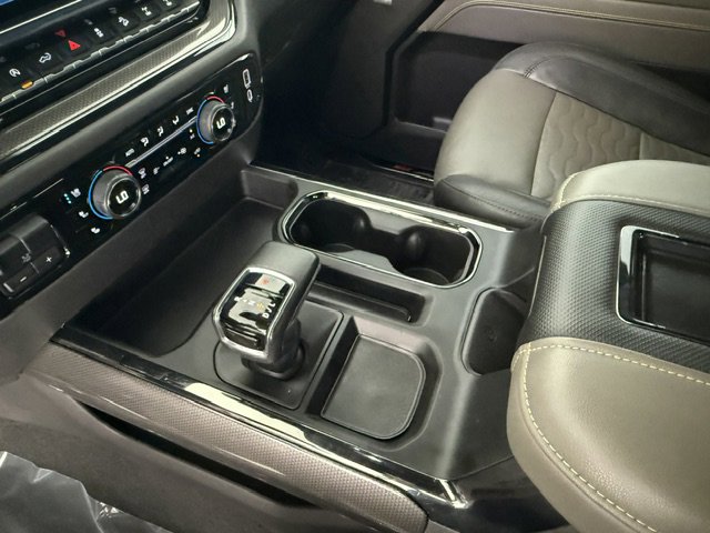 Used 2022 Chevrolet Silverado 1500 ZR2 w/ Technology Package AWD/4WD image 13