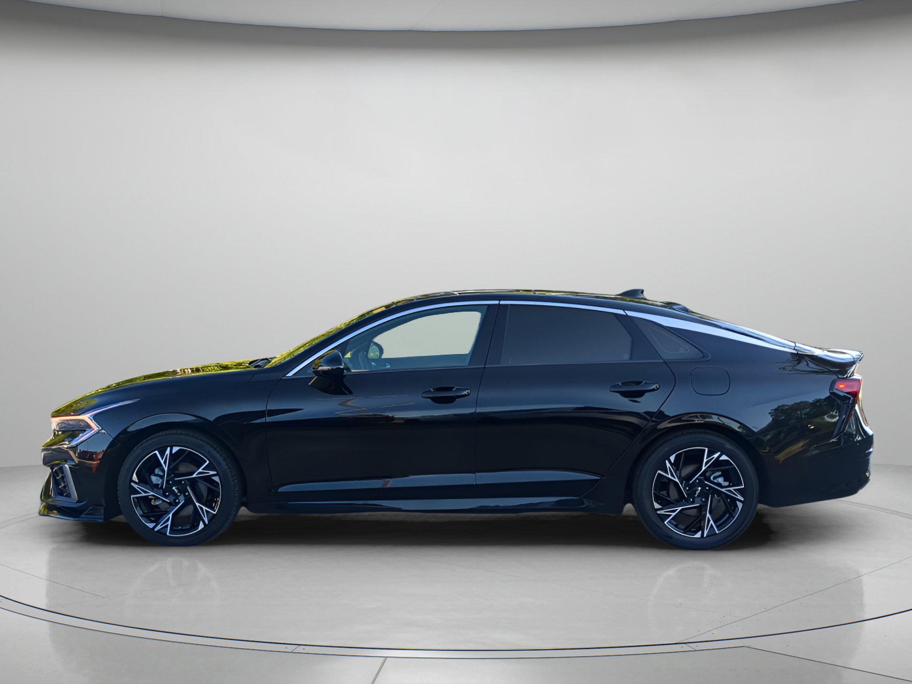 Used 2025 Kia K5 GT-Line w/ GT-Line Premium Package AWD/4WD image 43