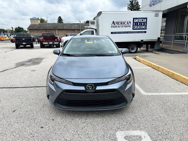 Used 2024 Toyota Corolla LE FWD image 3