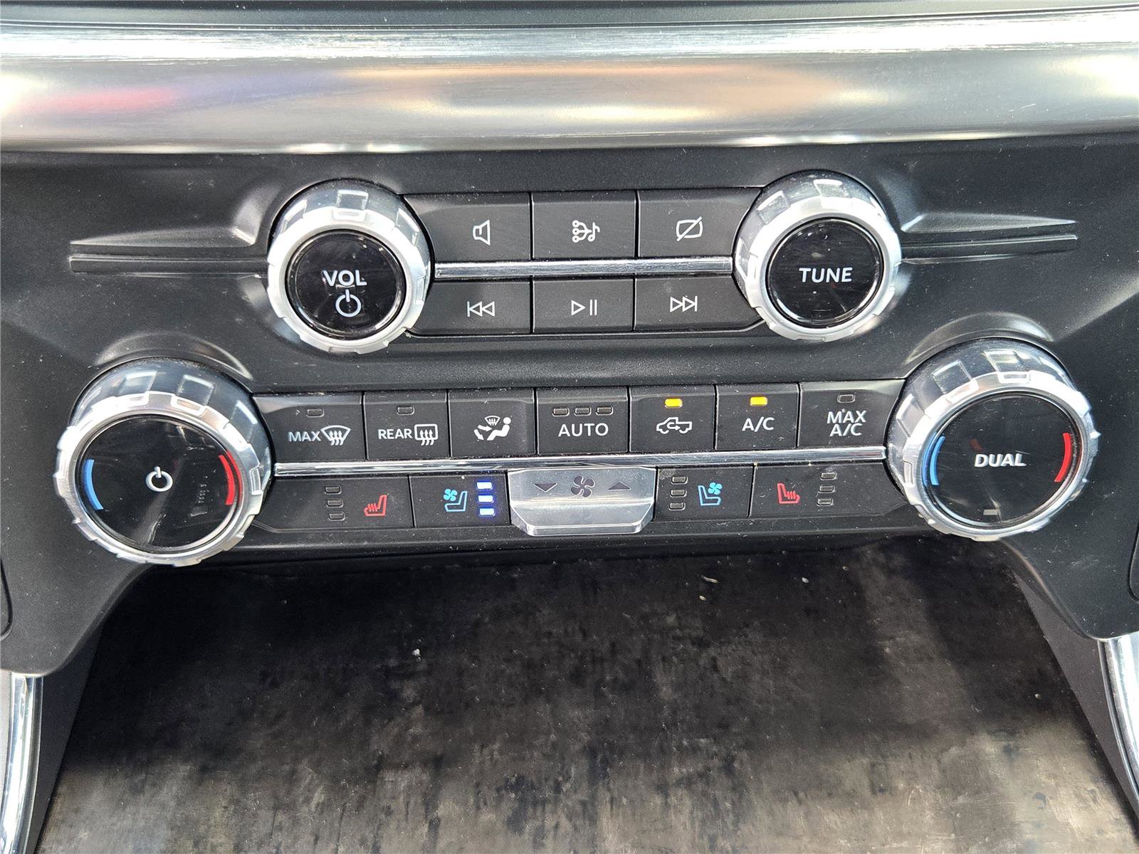 Certified 2022 Ford F150 Lariat AWD/4WD image 18