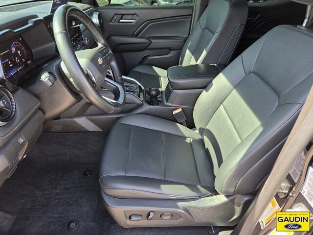 Used 2024 Chevrolet Colorado LT w/ LT Convenience Package III RWD image 11