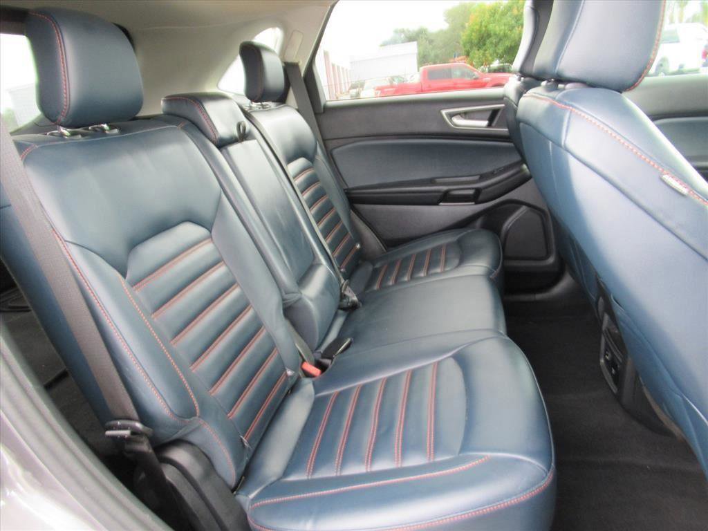 Certified 2022 Ford Edge SEL w/ Sport Appearance Package image 28