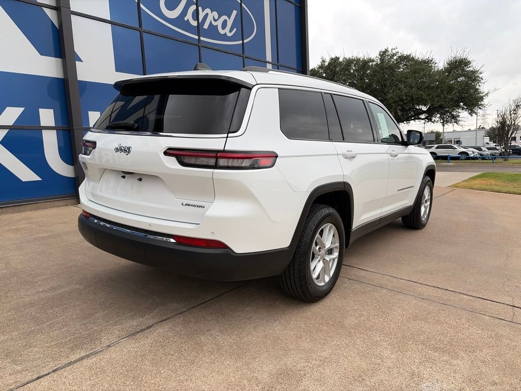 Used 2023 Jeep Grand Cherokee L Laredo RWD image 7