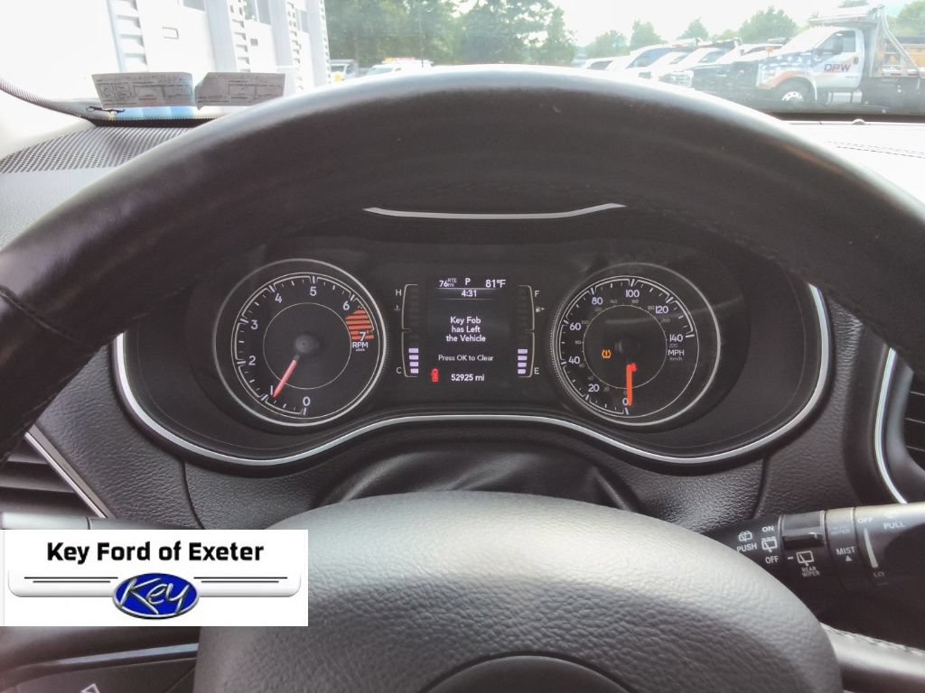 Used 2020 Jeep Cherokee Latitude Plus AWD/4WD image 28