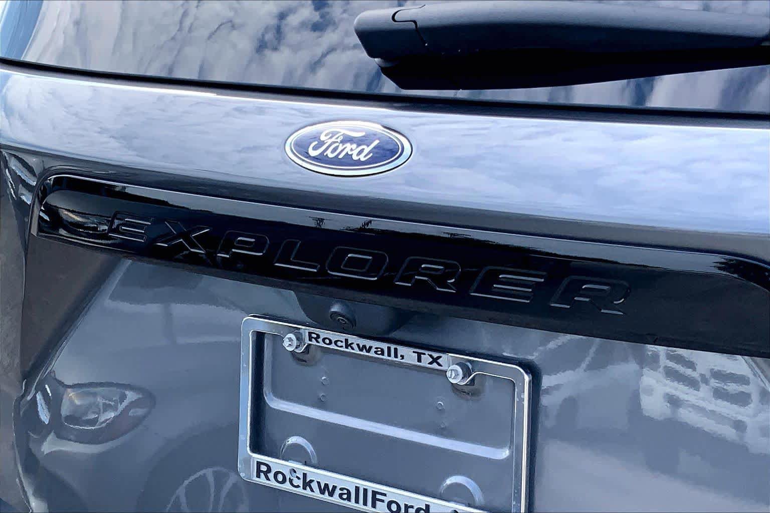 Certified 2024 Ford Explorer ST w/ Equipment Group 401A AWD/4WD image 27