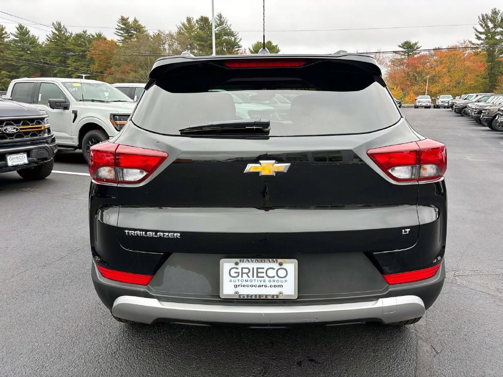 Used 2022 Chevrolet TrailBlazer LT FWD image 4