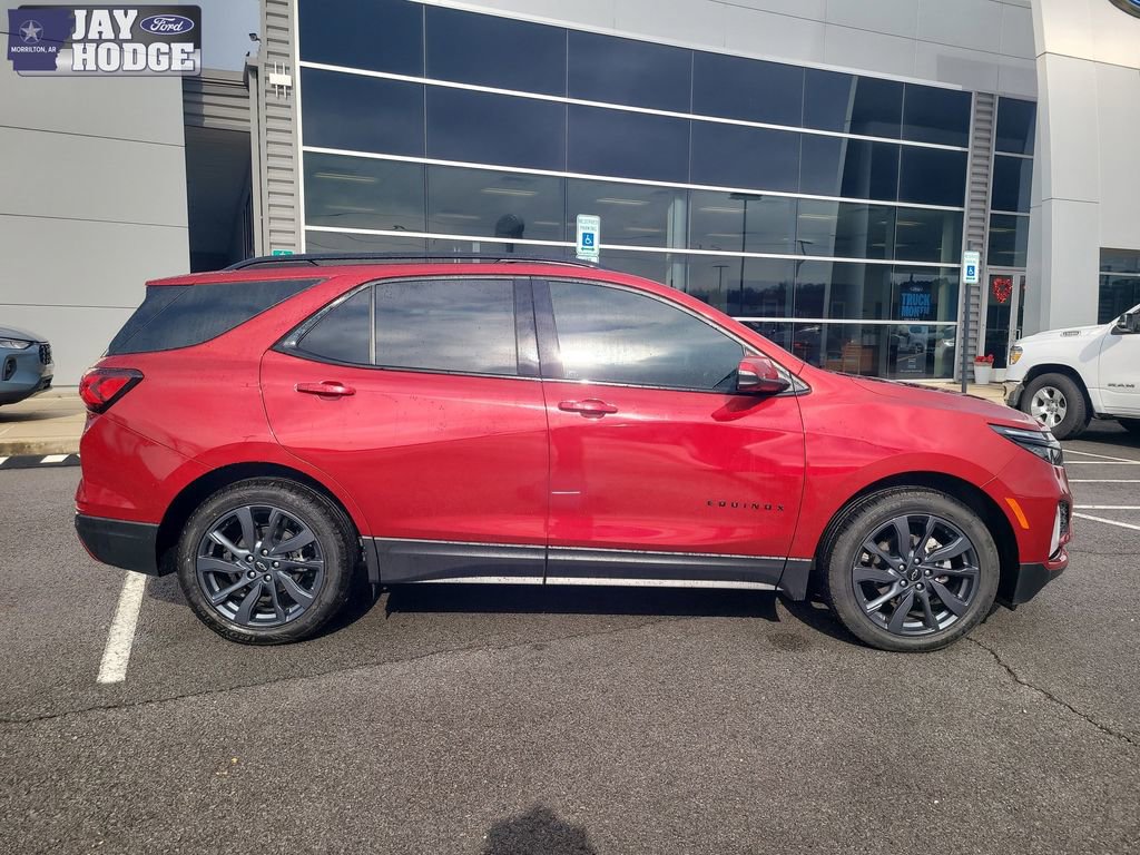 Used 2024 Chevrolet Equinox RS w/ RS Leather Package image 2