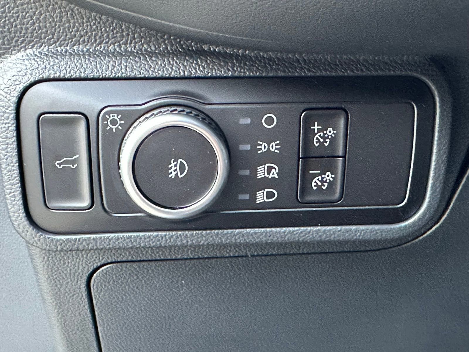 Certified 2025 Ford Explorer ST-Line image 47