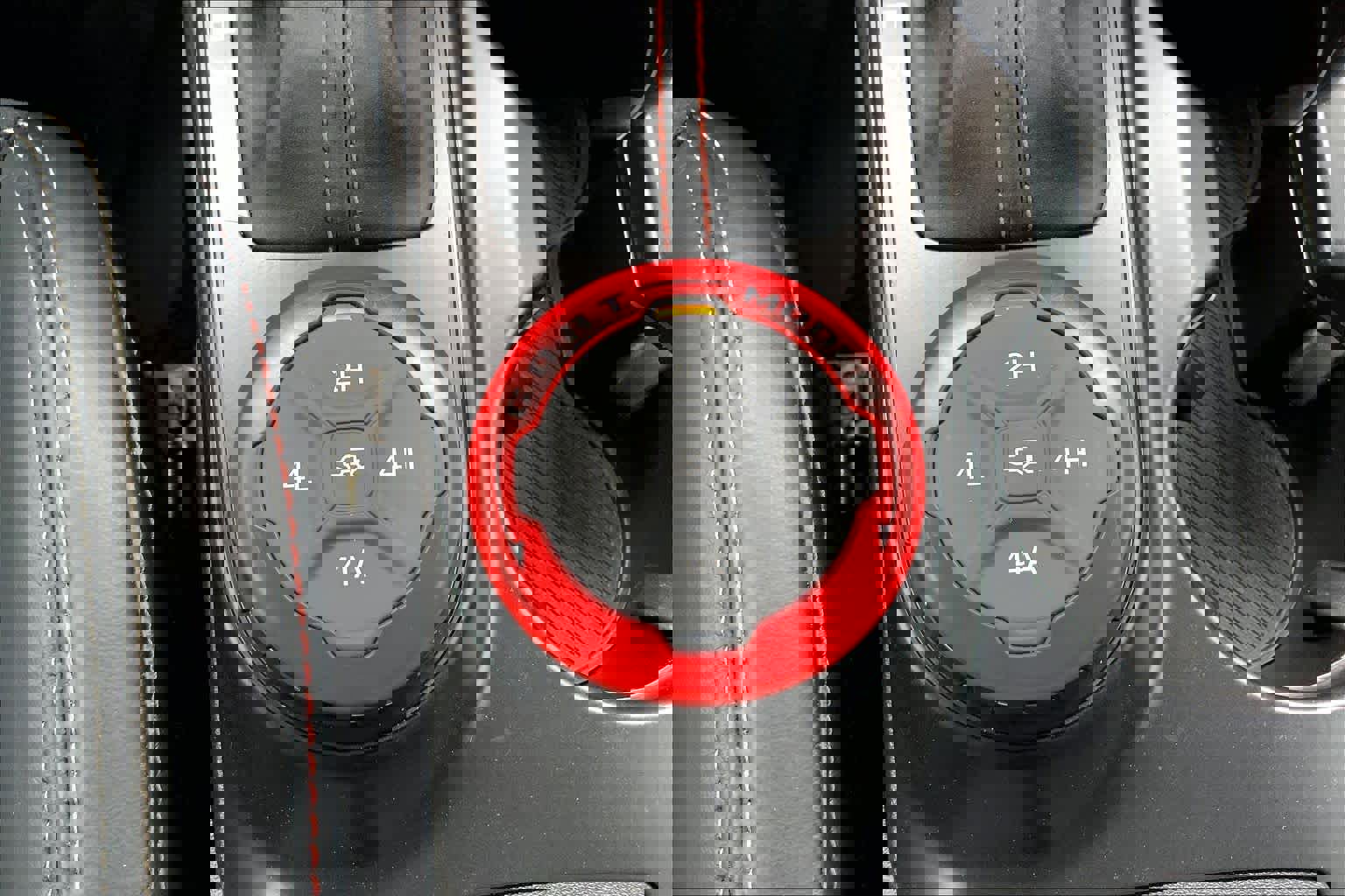 Certified 2024 Ford Bronco Raptor w/ Interior Carbon Fiber Pack 6 AWD/4WD image 36