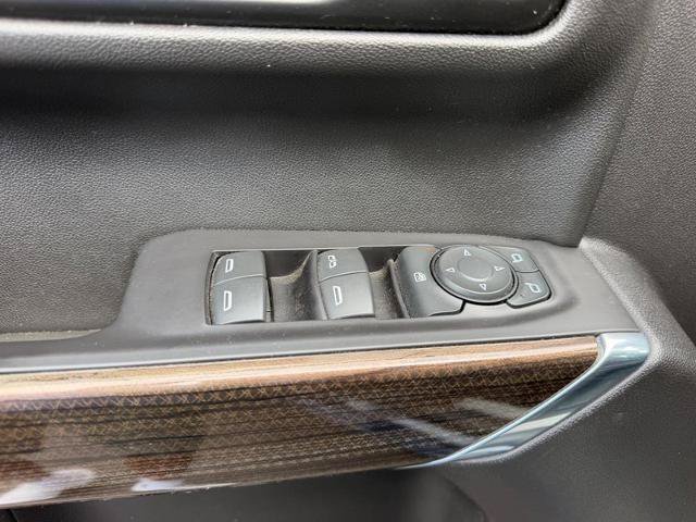 Used 2021 Chevrolet Silverado 1500 LT w/ Bed Protection Package AWD/4WD image 17