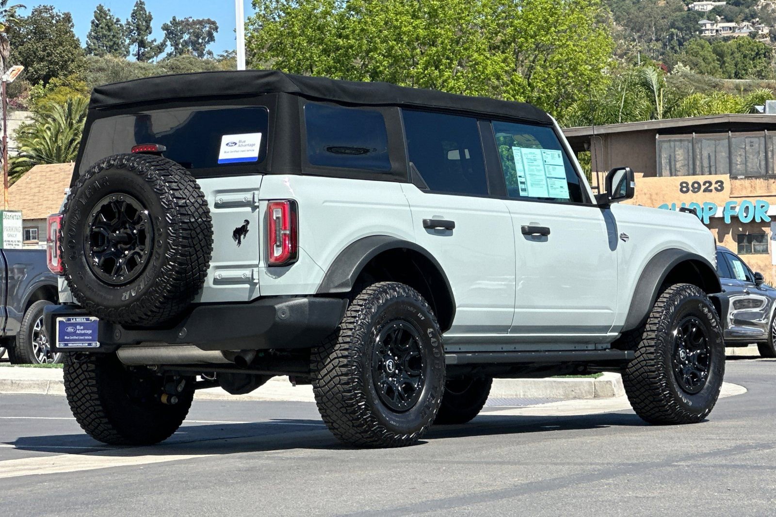 Certified 2022 Ford Bronco Wildtrak AWD/4WD image 3