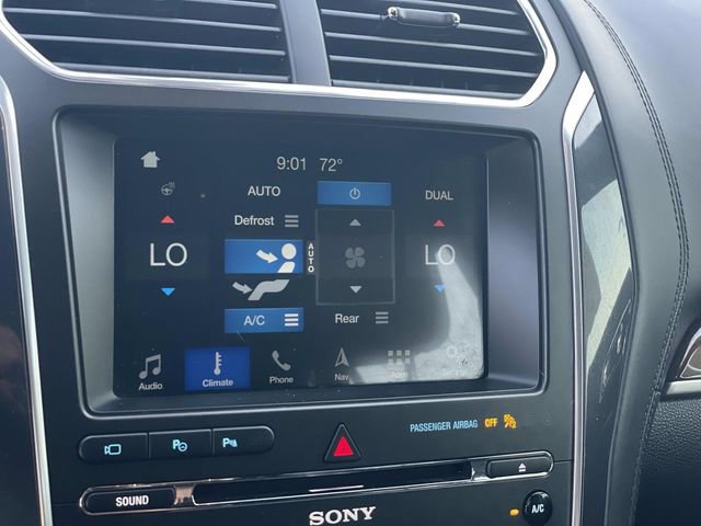 Certified 2018 Ford Explorer Platinum image 12