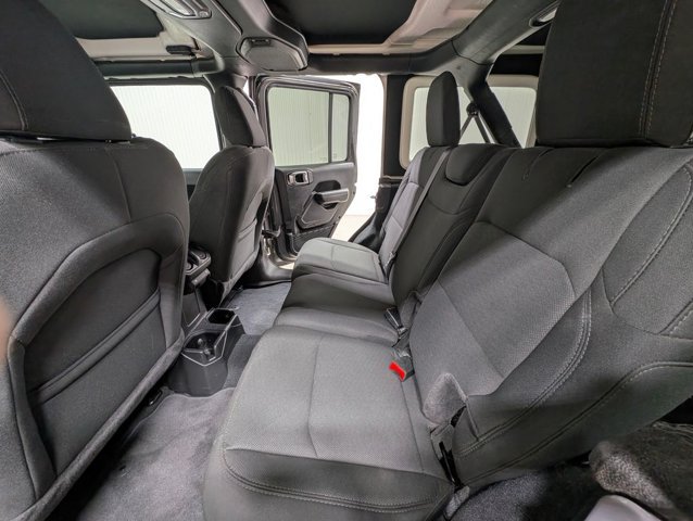 Used 2022 Jeep Wrangler Unlimited Sport AWD/4WD image 13