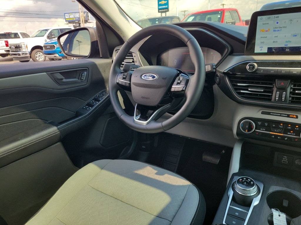 Certified 2026 Ford Escape Active w/ Cold Weather Package AWD/4WD image 15