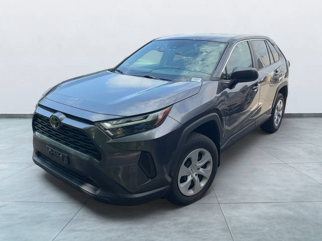 Used 2024 Toyota RAV4 LE AWD/4WD image 3