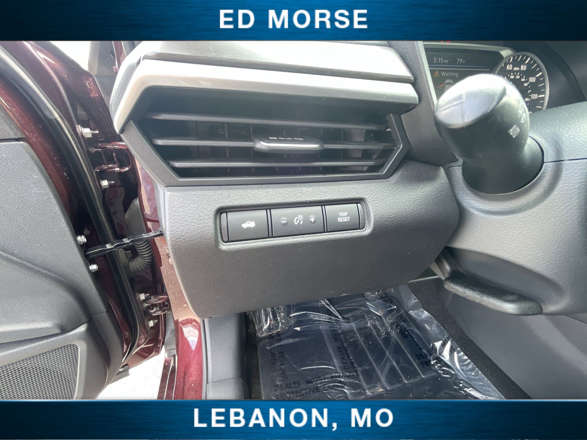 Used 2024 Nissan Altima 2.5 SV FWD image 17