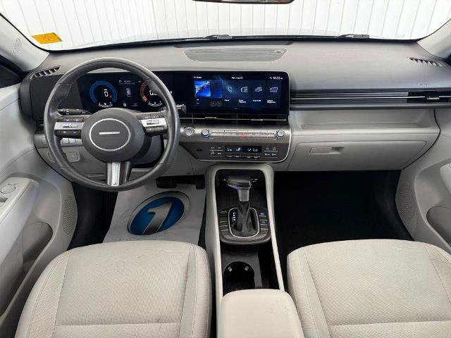 Used 2024 Hyundai Kona SEL FWD image 4