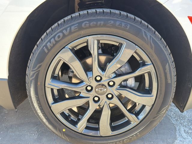 Used 2022 Chevrolet Equinox RS w/ RS Leather Package image 9