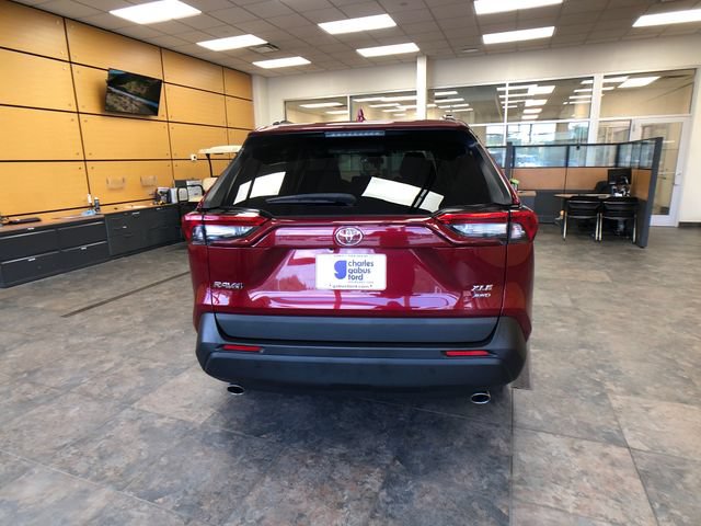 Used 2021 Toyota RAV4 XLE w/ XLE Grade Weather Package AWD/4WD image 6