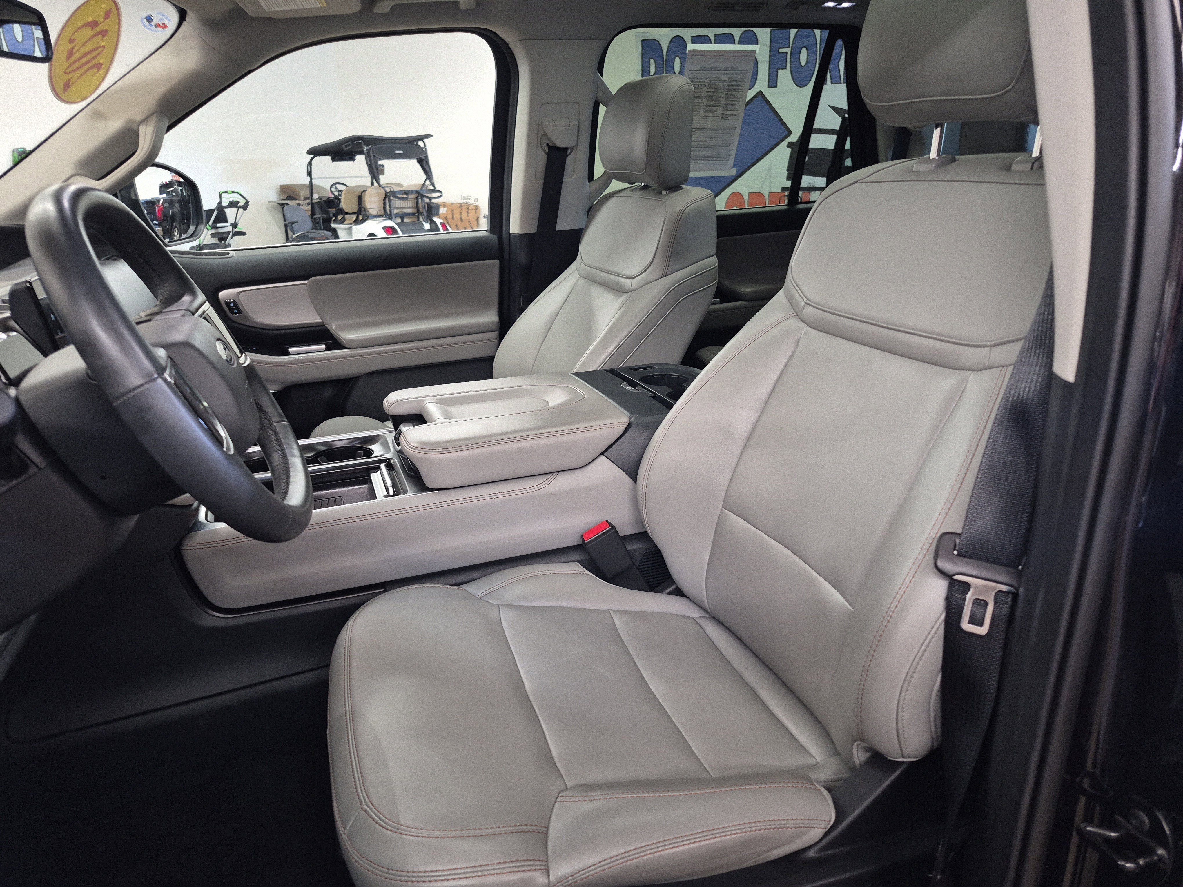 Certified 2025 Ford Expedition Max Active AWD/4WD image 11