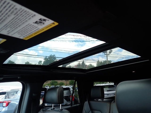 Certified 2022 Ford Expedition Max Platinum image 25