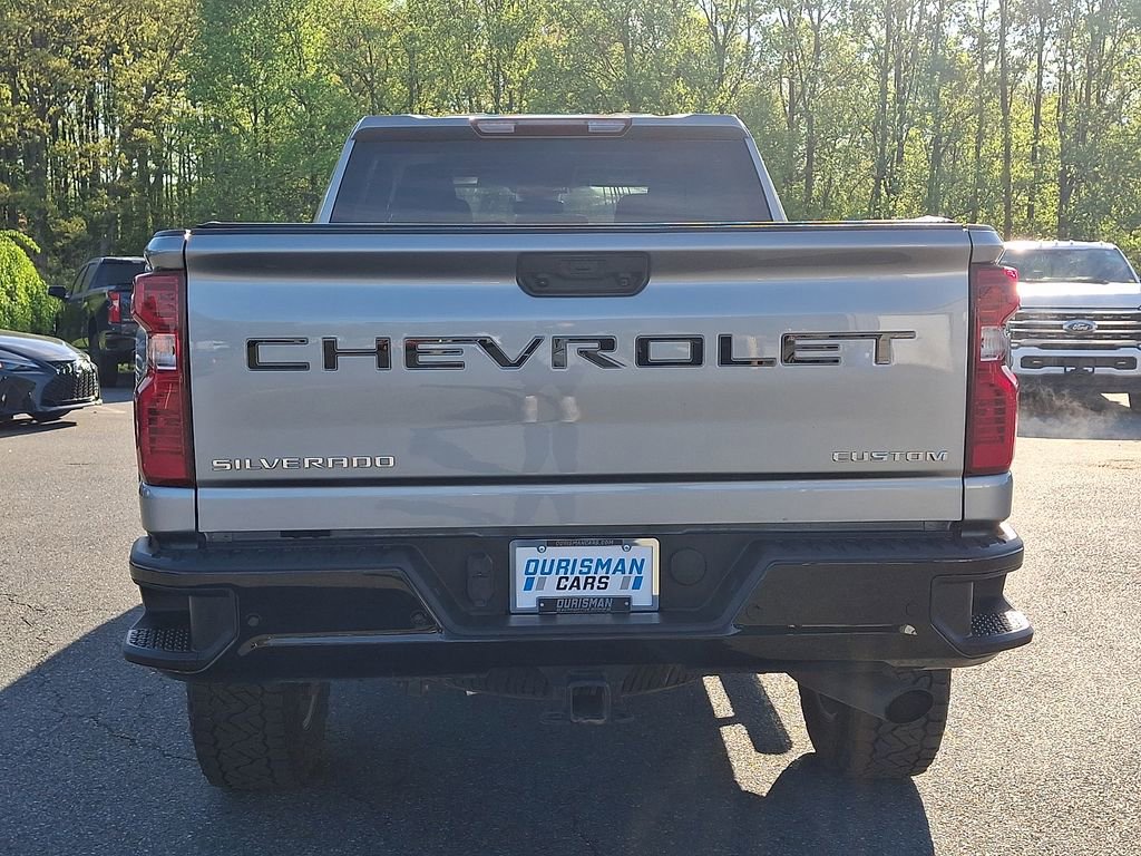 Used 2024 Chevrolet Silverado 2500 Custom w/ Custom Value Package AWD/4WD image 5