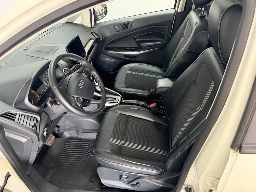 Certified 2019 Ford EcoSport SES w/ SES Black Appearance Package AWD/4WD image 7
