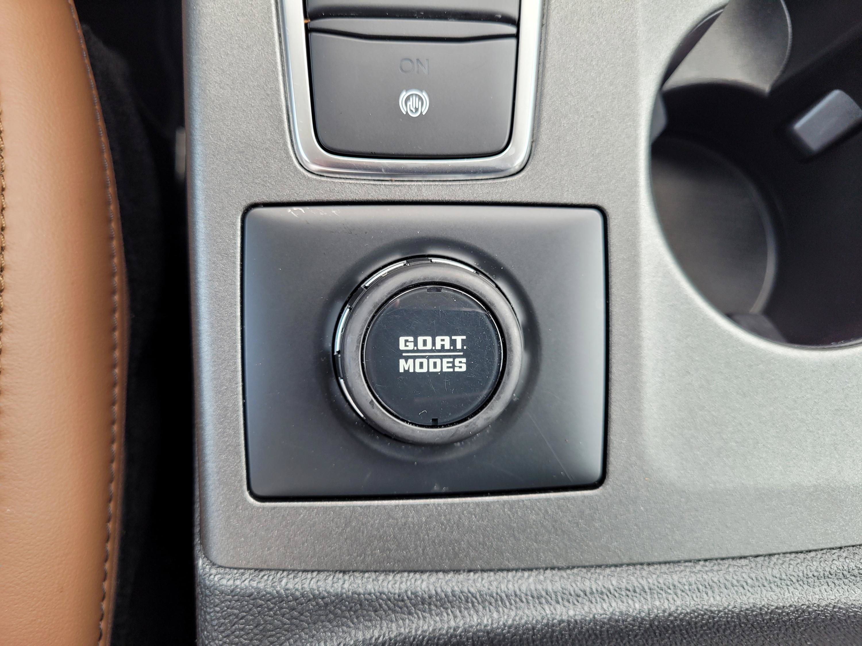 Certified 2025 Ford Bronco Sport Outer Banks w/ Outer Banks Tech Package+ AWD/4WD image 25