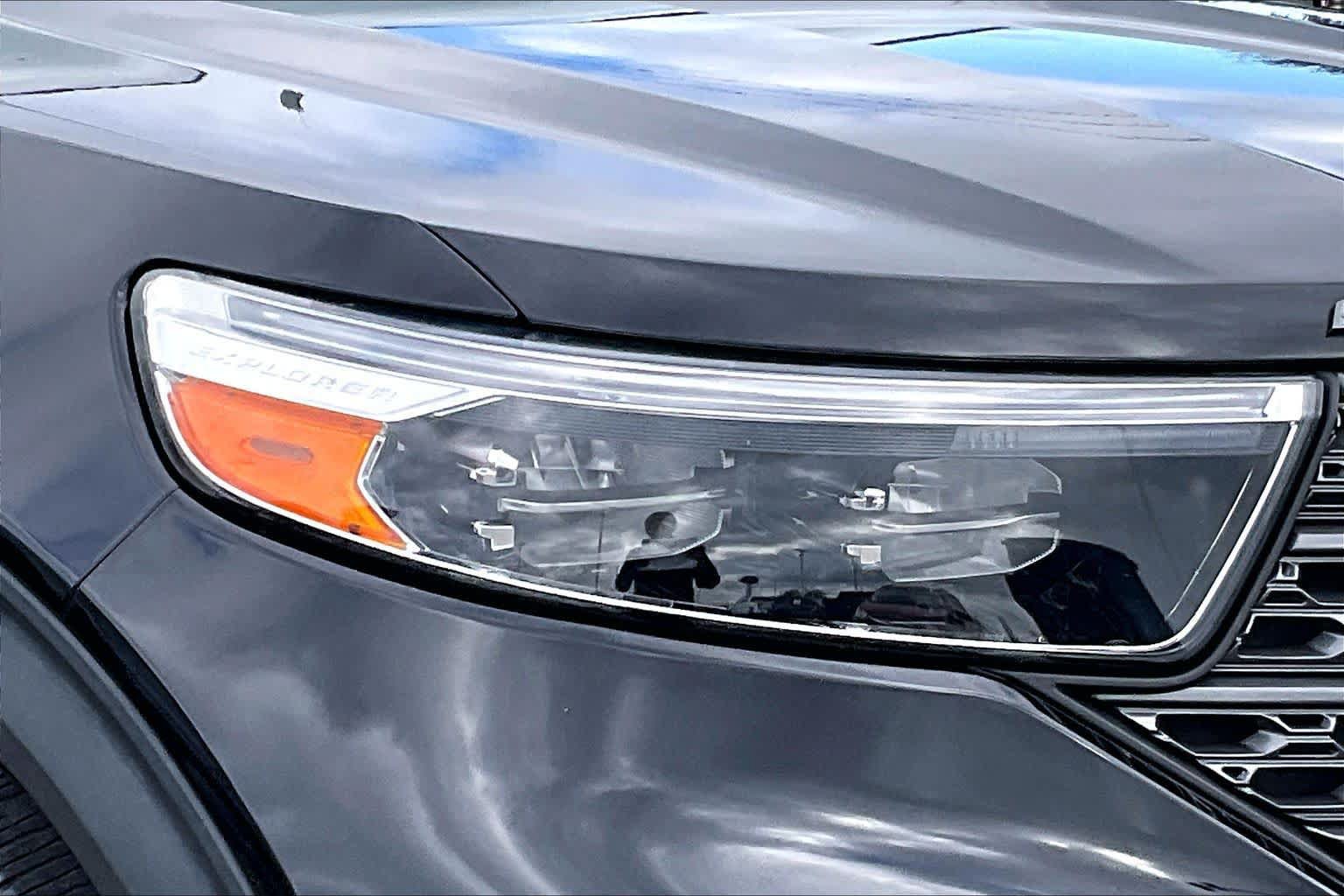Certified 2023 Ford Explorer XLT RWD image 24