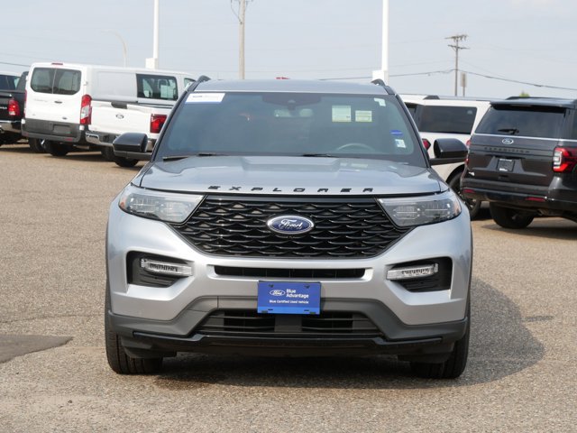 Certified 2024 Ford Explorer ST-Line w/ Class IV Trailer Tow Package AWD/4WD image 8