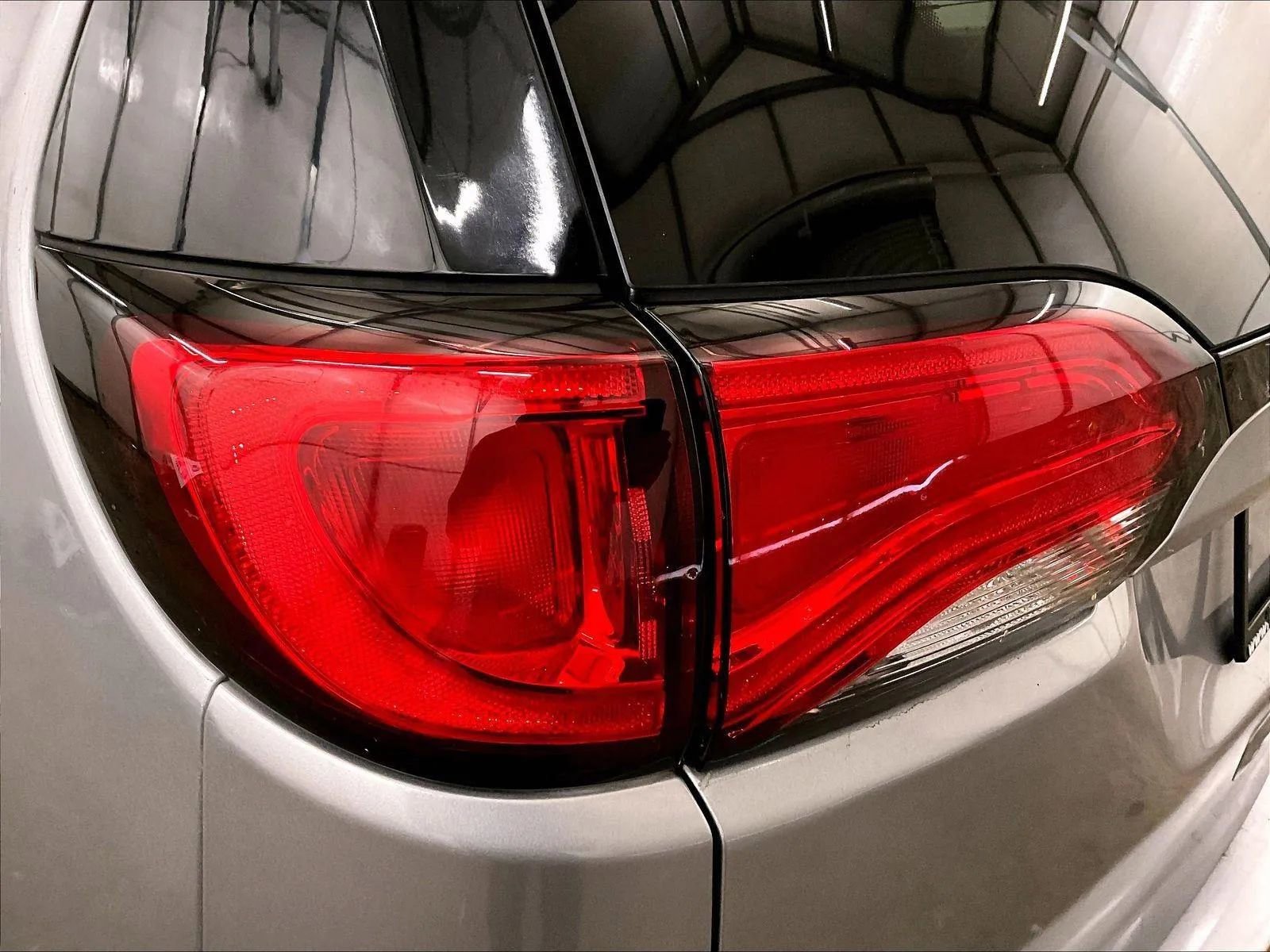 Used 2020 Chrysler Voyager L image 29