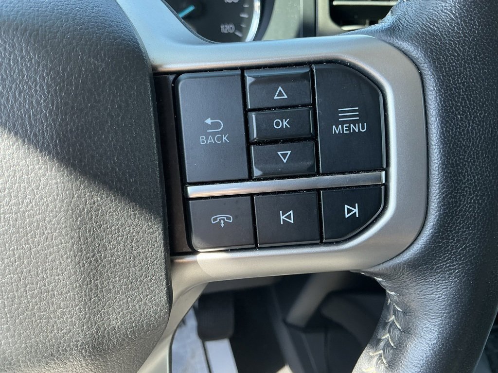 Certified 2024 Ford Expedition XLT image 32