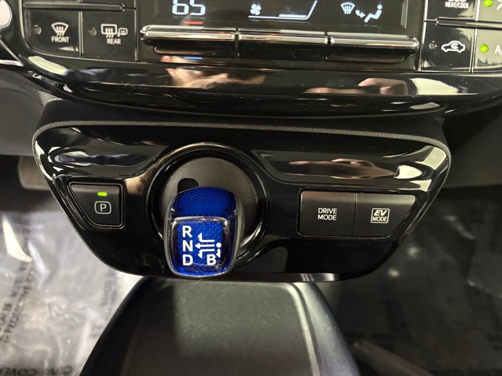 Used 2019 Toyota Prius image 19