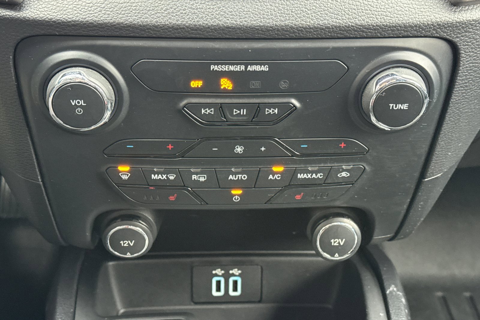 Certified 2019 Ford Ranger XLT w/ Equipment Group 302A Luxury image 20