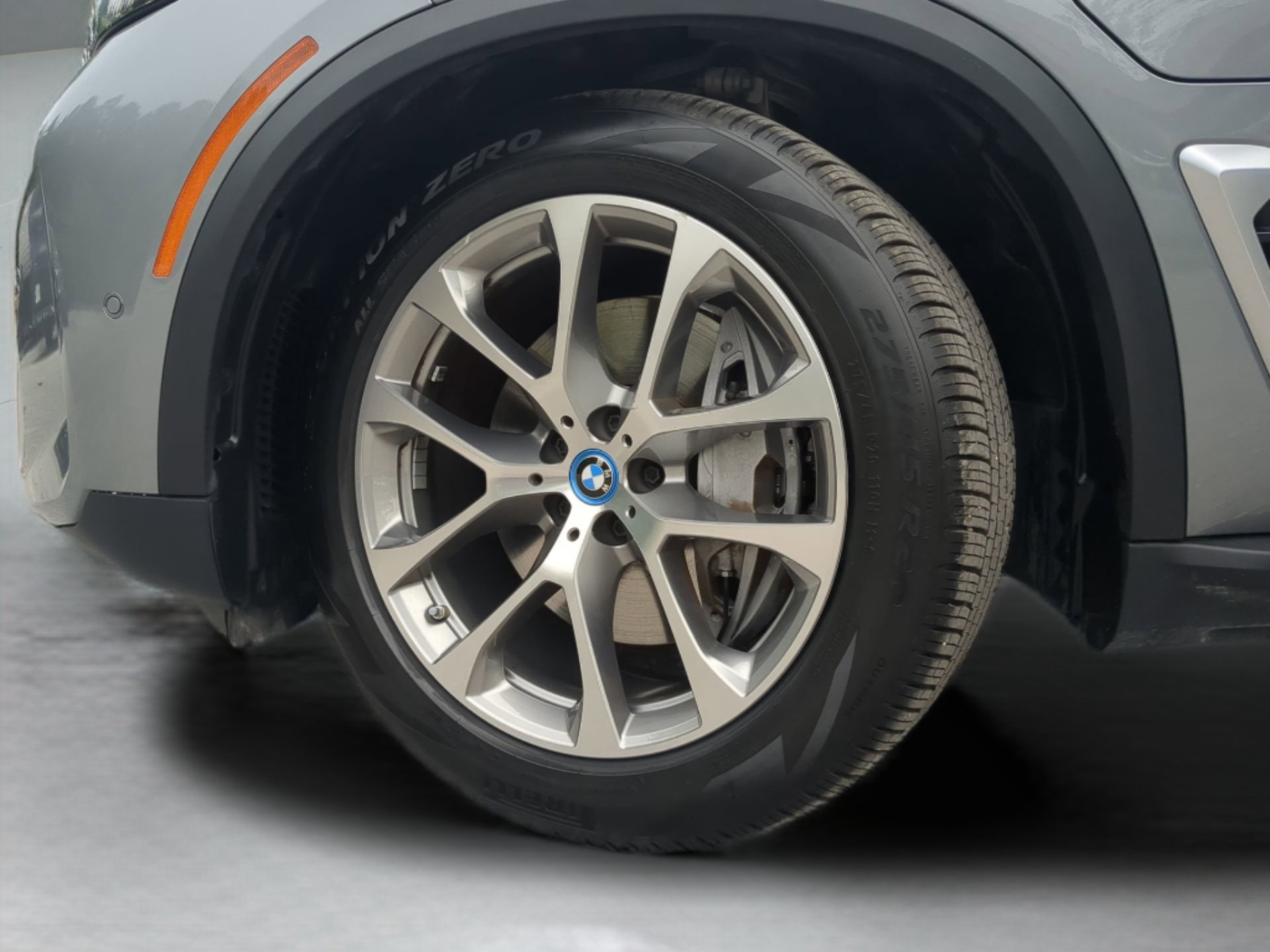 Used 2025 BMW X5 xDrive50e AWD/4WD image 72