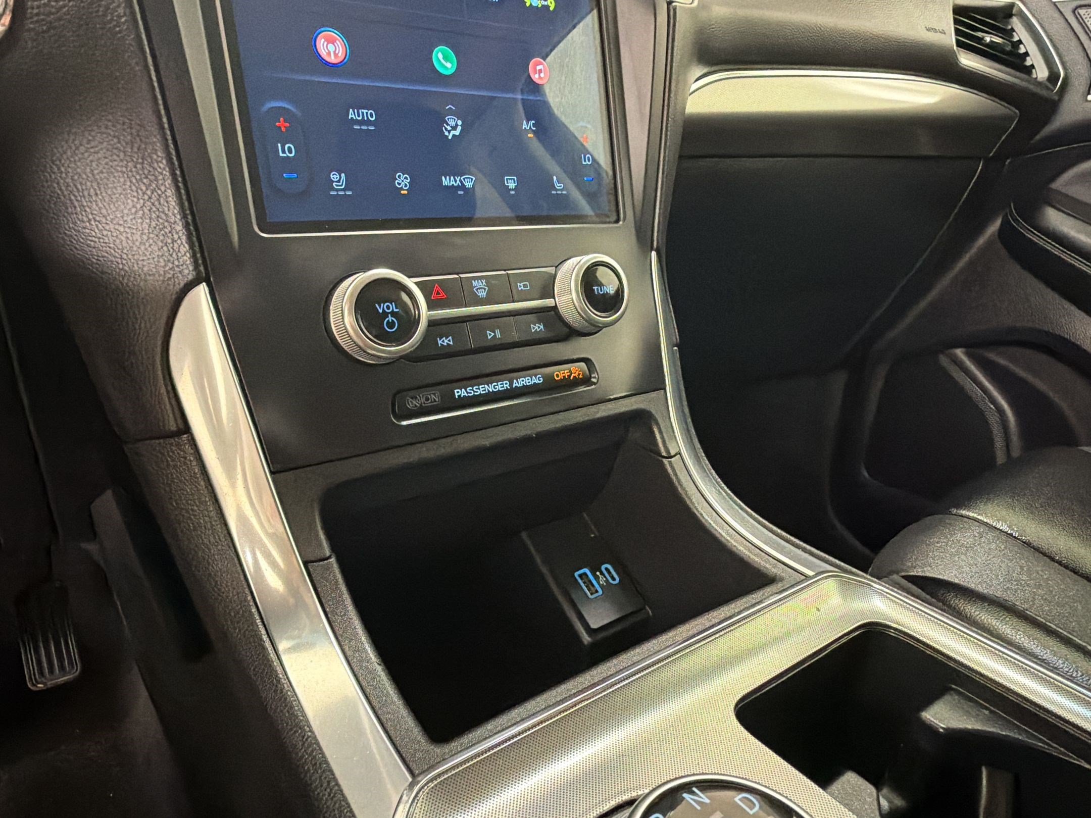 Certified 2022 Ford Edge Titanium AWD/4WD image 16