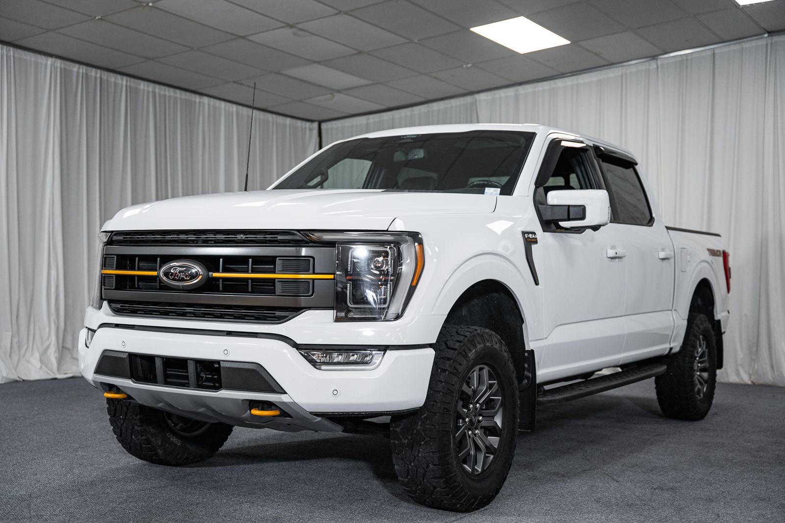 Certified 2022 Ford F150 Tremor w/ Equipment Group 402A High image 3