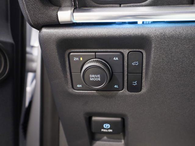 Certified 2025 Ford Expedition Platinum image 16