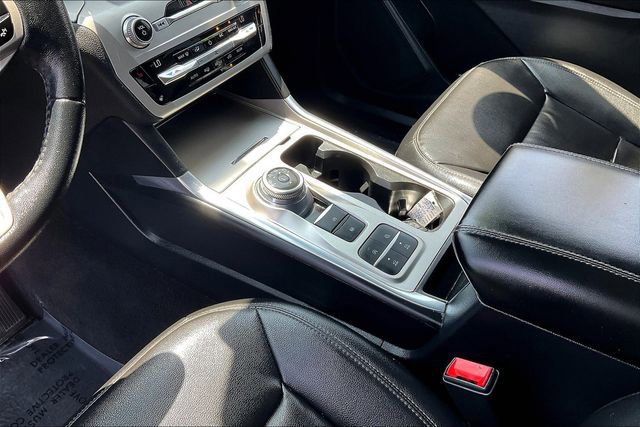 Certified 2021 Ford Explorer XLT w/ Equipment Group 202A image 15