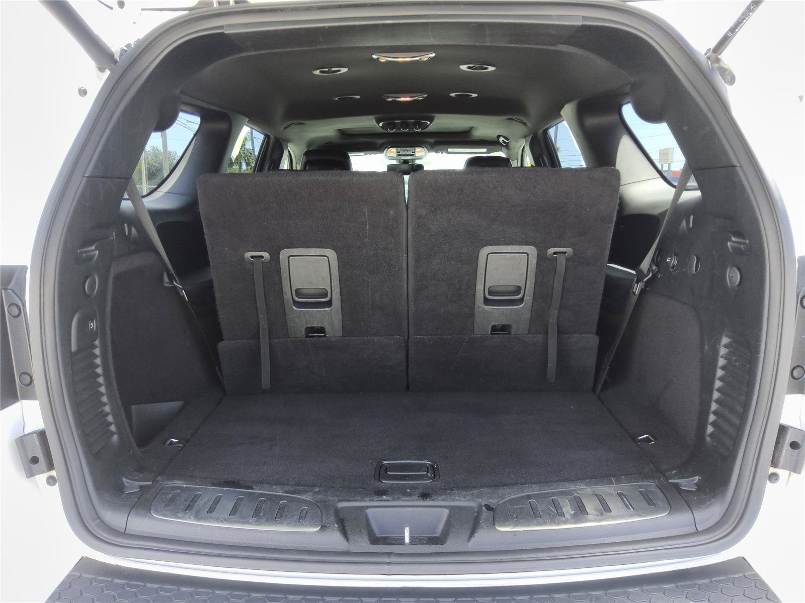 Used 2017 Dodge Durango GT w/ Premium Group AWD/4WD image 5