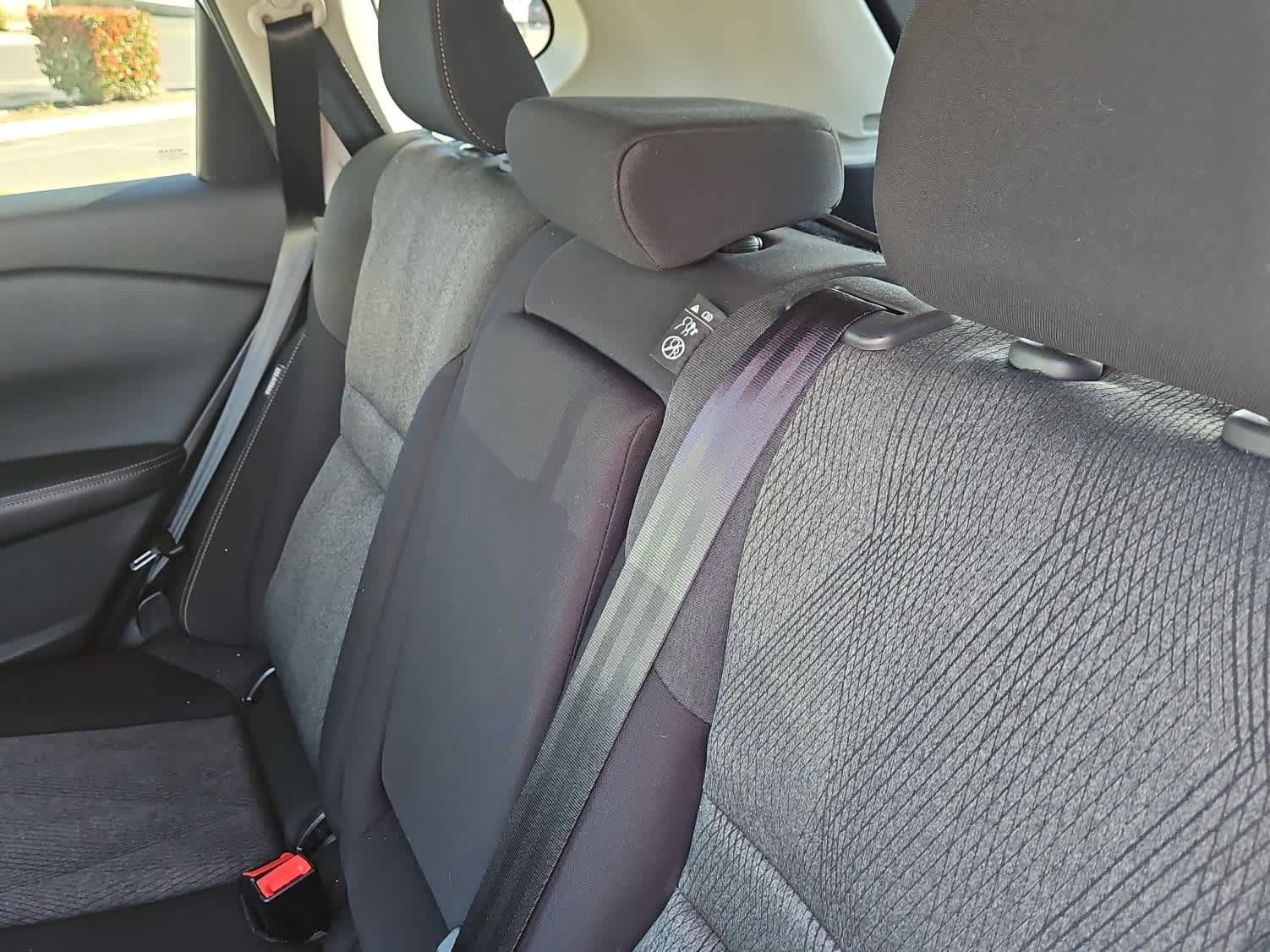 Used 2024 Nissan Rogue SV image 12