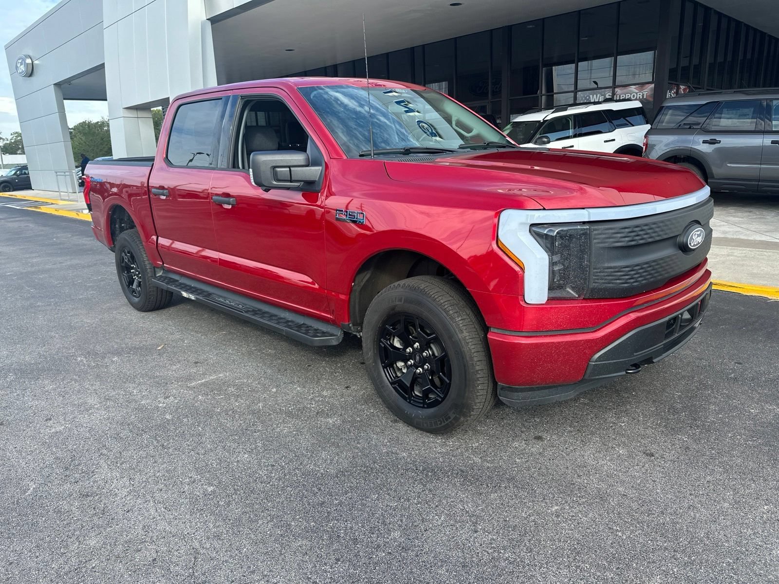 Certified 2025 Ford F150 Lightning XLT AWD/4WD image 2