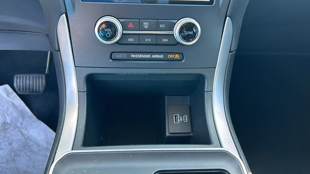 Certified 2022 Ford Edge SE w/ Black Appearance Package image 21