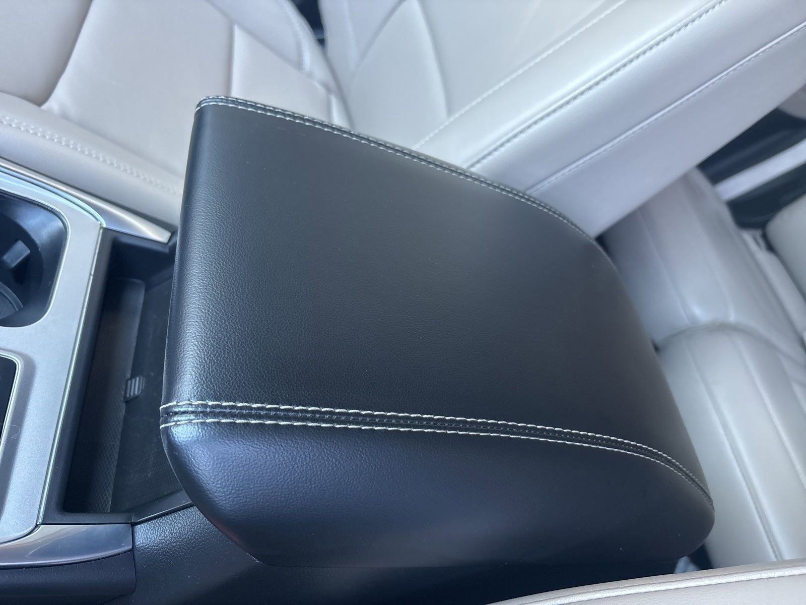 Certified 2023 Ford Explorer XLT w/ Equipment Group 202A image 30