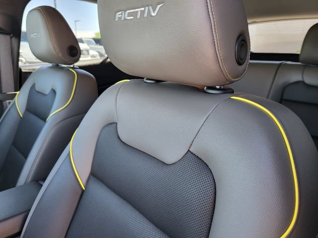 Used 2025 Chevrolet Trax ACTIV FWD image 26
