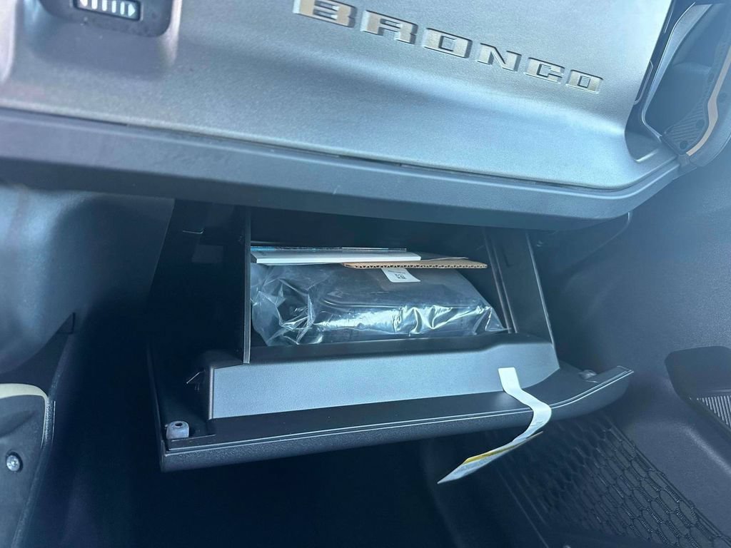 Certified 2025 Ford Bronco Badlands AWD/4WD image 32